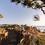 Pine Cliffs Gardens فندق 5*