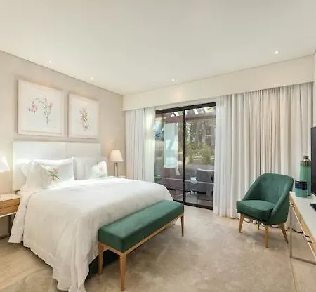 酒店 Pine Cliffs Gardens