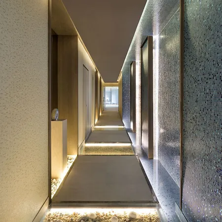 Pine Cliffs Gardens 酒店