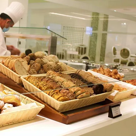 فندق Pine Cliffs Gardens 5*