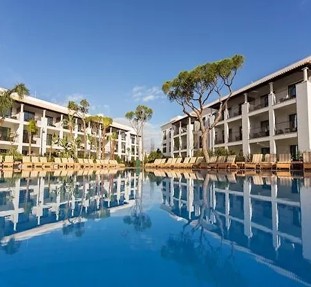 Pine Cliffs Gardens 5* البوفيرا