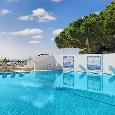 Pine Cliffs Gardens אלבופיירה