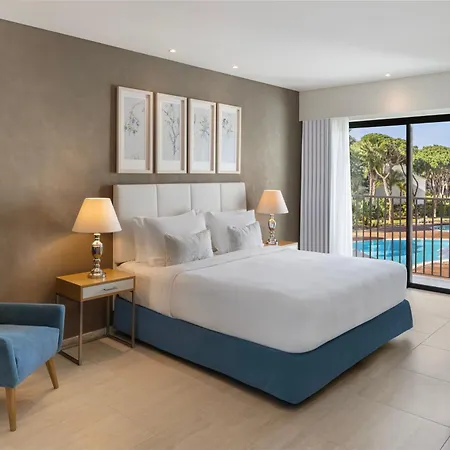 Pine Cliffs Gardens Hotell 5*