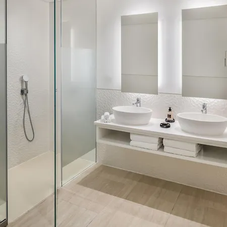 Pine Cliffs Gardens Hotel 5*