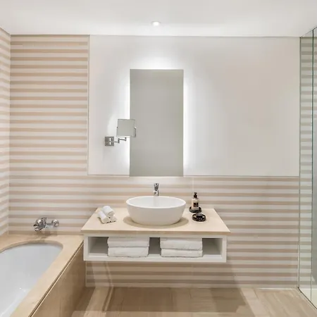 Pine Cliffs Gardens Hotel 5*