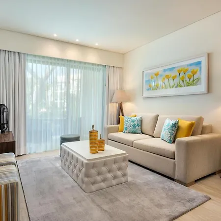 Pine Cliffs Gardens Hotel 5*