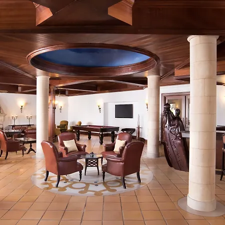 Pine Cliffs Gardens فندق البوفيرا