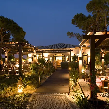 Pine Cliffs Gardens فندق 5*