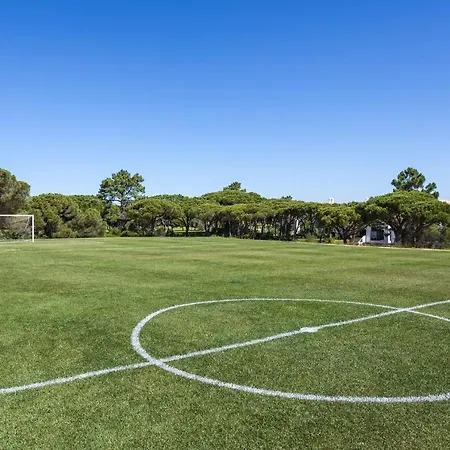 Pine Cliffs Gardens البوفيرا