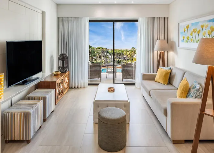 Pine Cliffs Gardens Hotell Albufeira