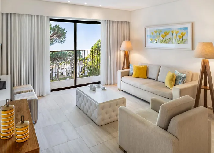 Pine Cliffs Gardens Hotell 5*