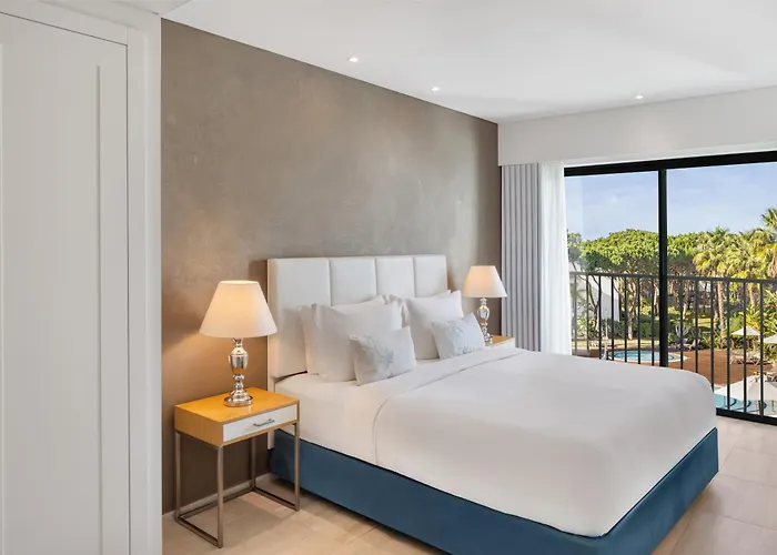 Pine Cliffs Gardens Hotel