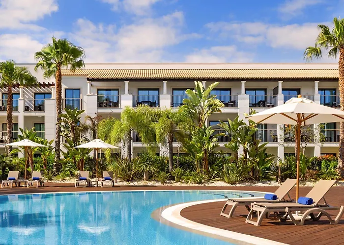 Pine Cliffs Gardens 5* Albufeira