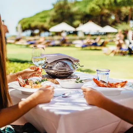 Pine Cliffs Gardens מלון אלבופיירה