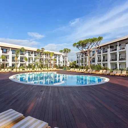 Pine Cliffs Gardens מלון 5*