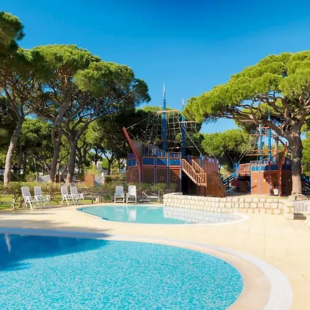 Pine Cliffs Gardens 5*