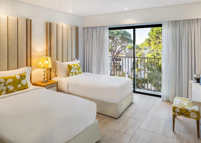 Szálloda Pine Cliffs Gardens