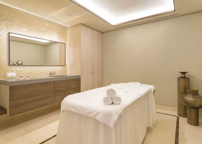 Pine Cliffs Gardens Szálloda Albufeira